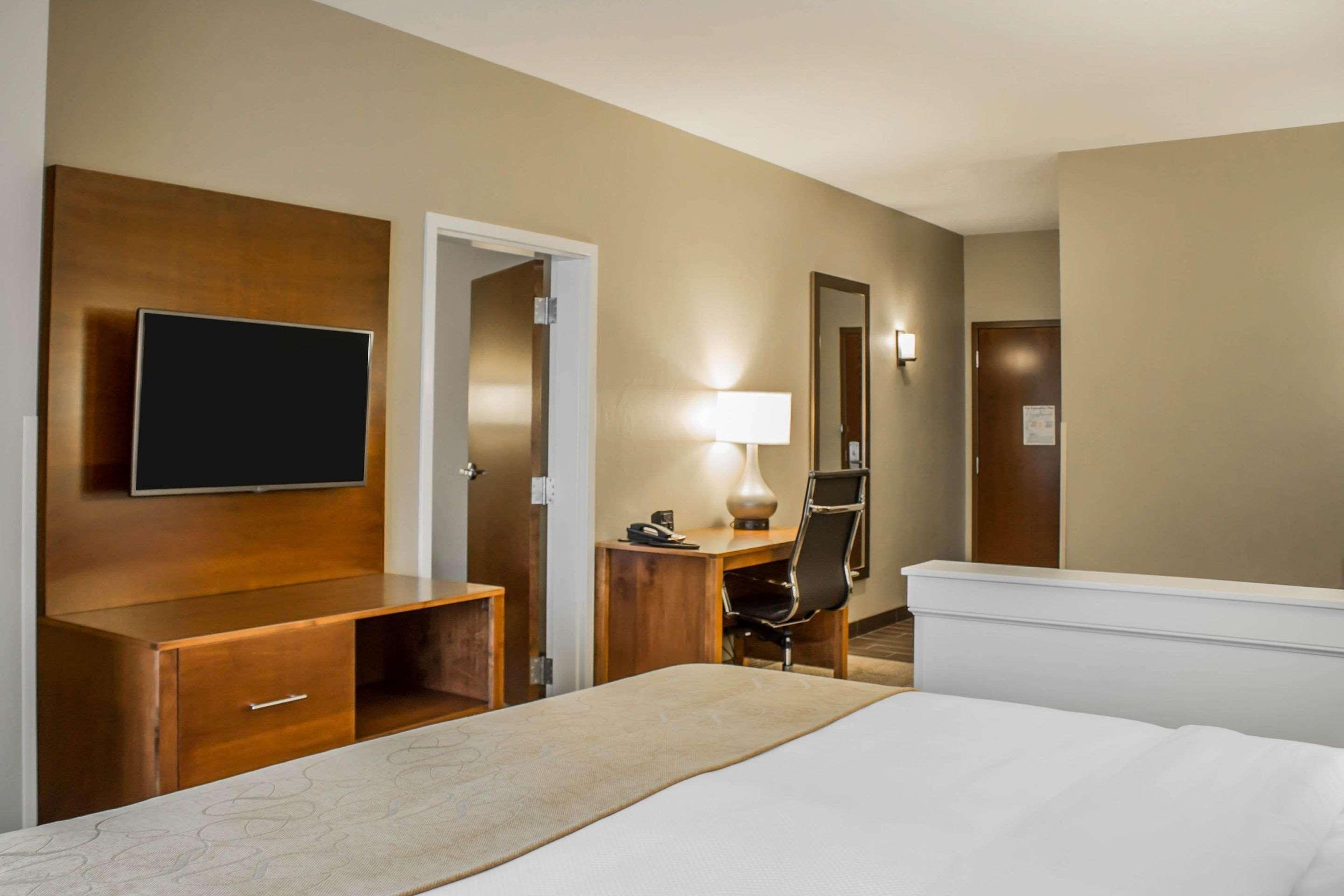 Comfort Suites Hartville-North Canton Uniontown Εξωτερικό φωτογραφία
