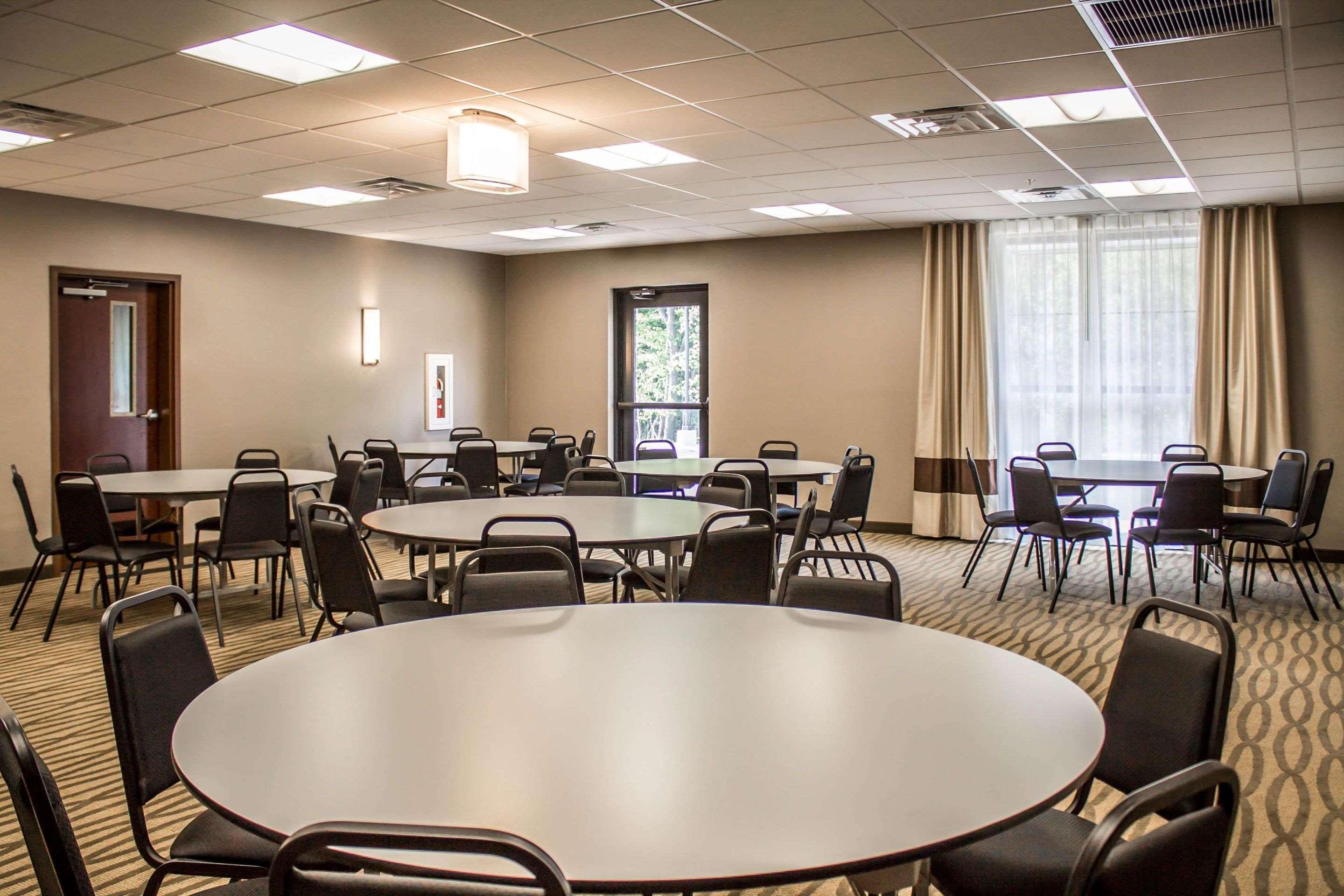 Comfort Suites Hartville-North Canton Uniontown Εξωτερικό φωτογραφία