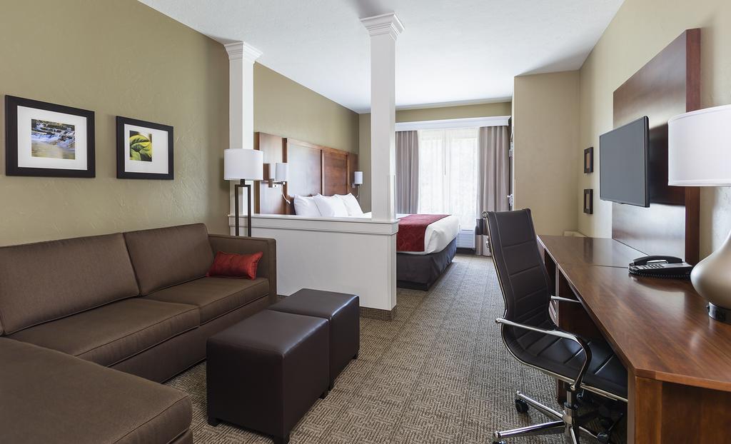 Comfort Suites Hartville-North Canton Uniontown Εξωτερικό φωτογραφία